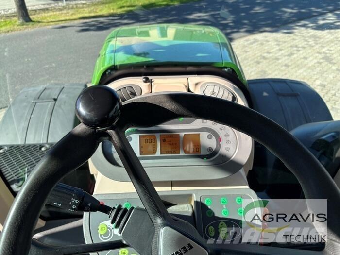 Fendt 826 VARIO S4 Трактори