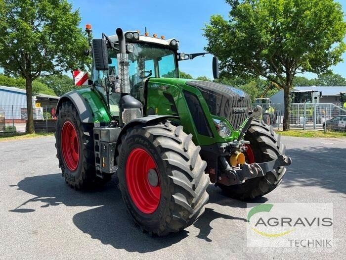 Fendt 828 VARIO S4 Трактори