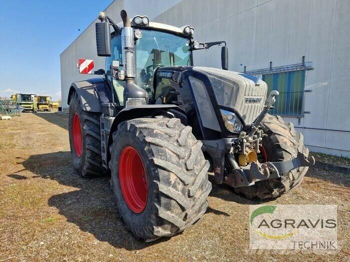 Fendt 828 VARIO S4 Трактори