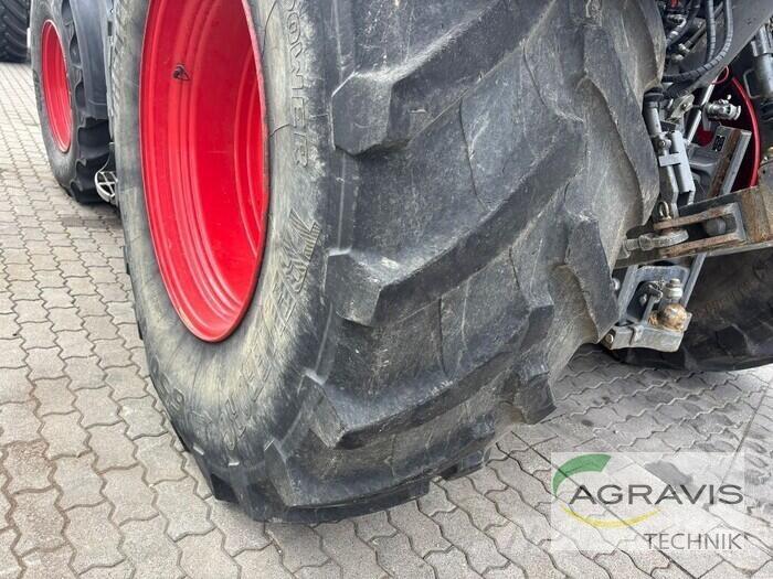 Fendt 828 VARIO S4 Трактори
