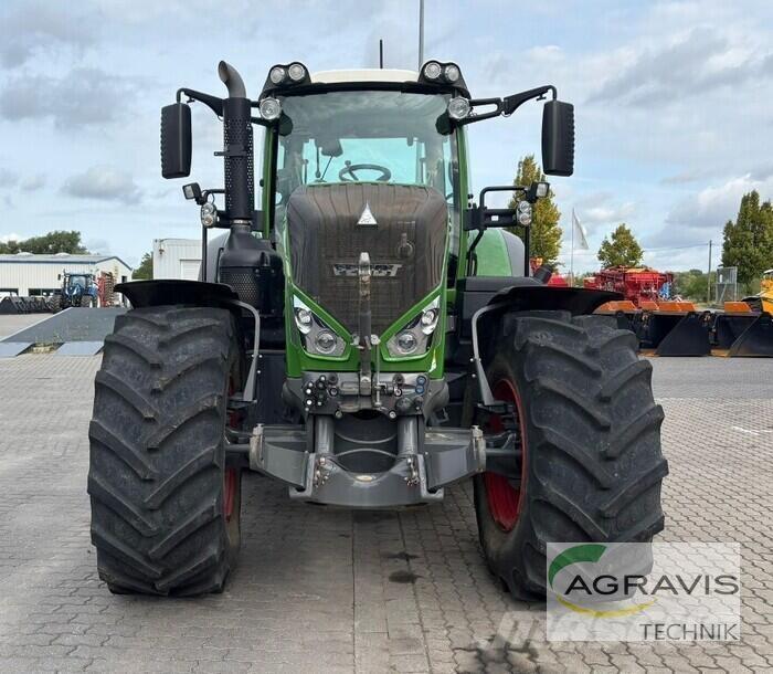 Fendt 828 VARIO S4 Трактори