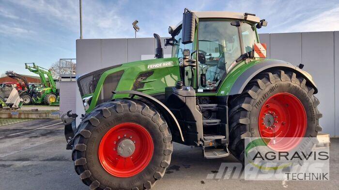 Fendt 828 VARIO S4 Трактори