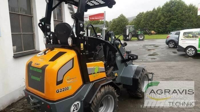 GiANT G2200E-3 Колесни товарачи
