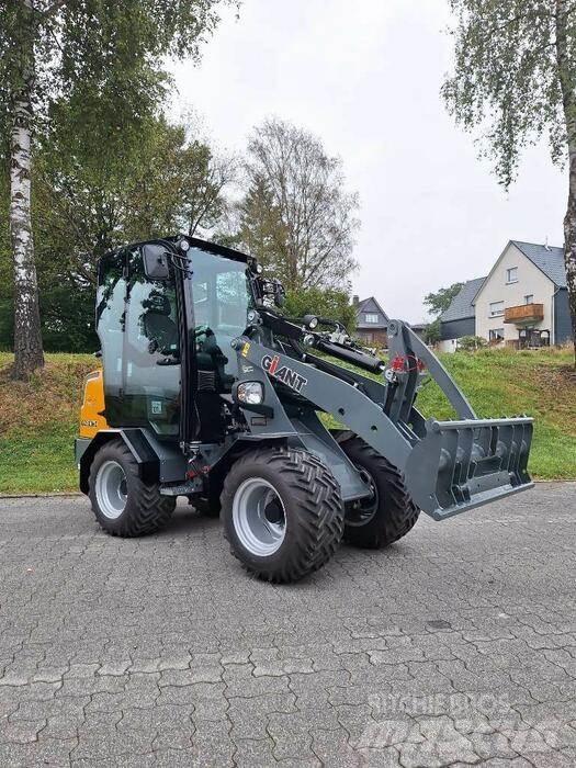 GiANT G2300 HD Колесни товарачи