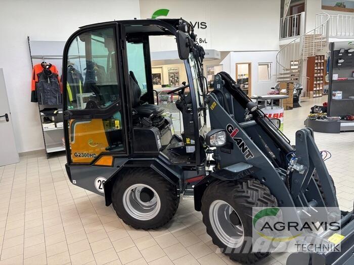 GiANT G2300 HD Колесни товарачи