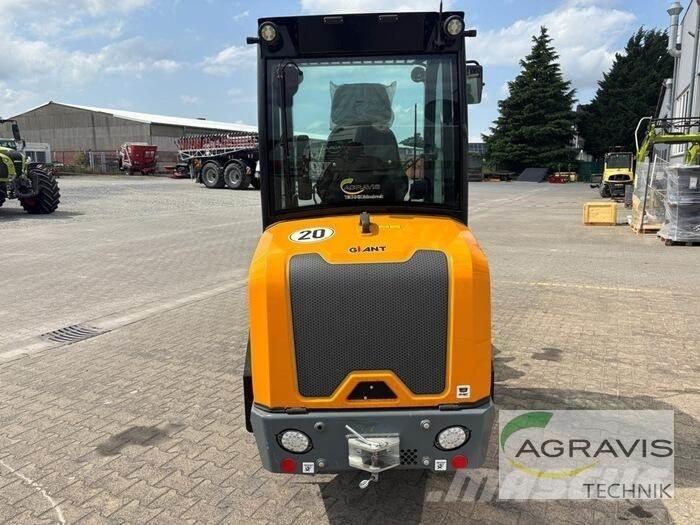 GiANT G2700 E Колесни товарачи