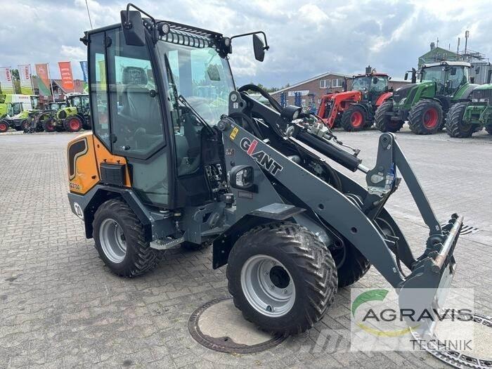 GiANT G2700 E Колесни товарачи