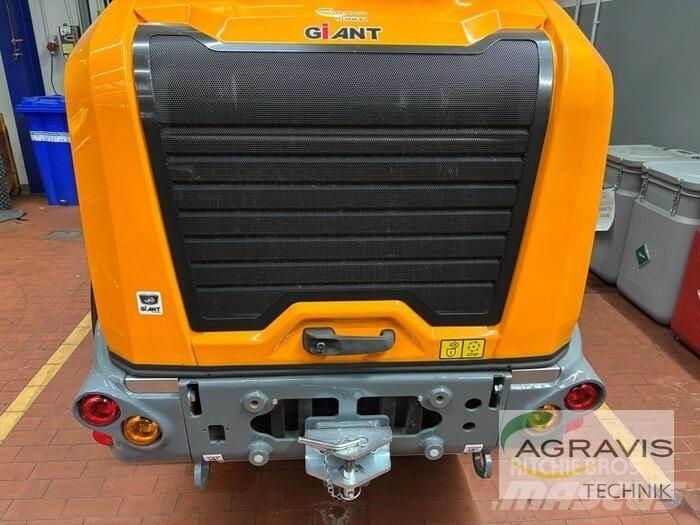GiANT G5000 Колесни товарачи
