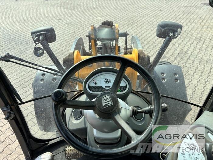 JCB 409 Колесни товарачи