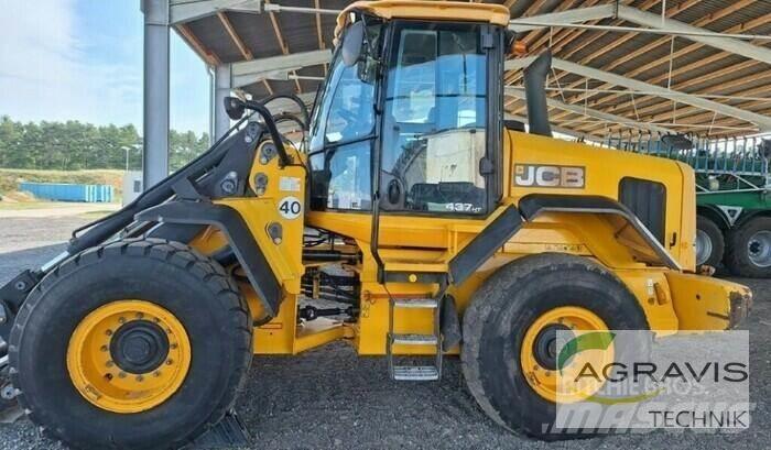 JCB 437 HT Колесни товарачи