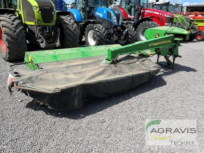 John Deere 331 Косачки