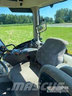 John Deere 6130R Трактори