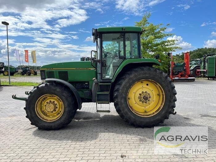 John Deere 7700 Трактори