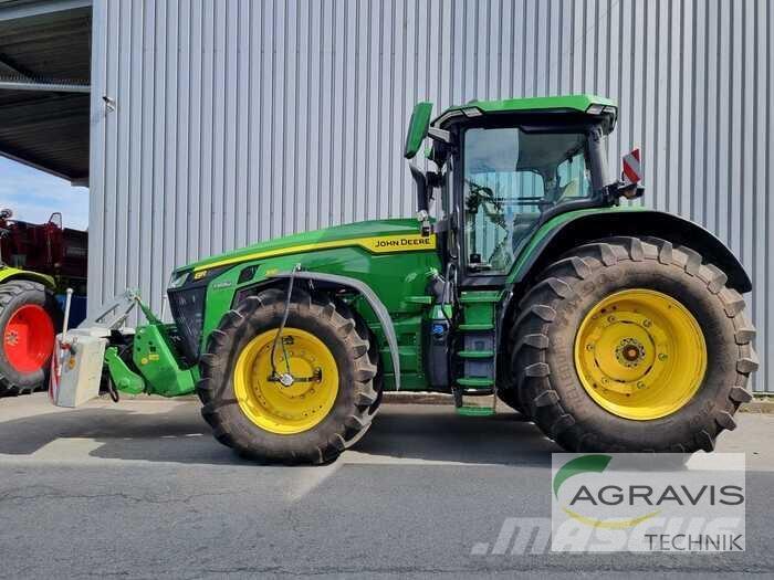John Deere 8R 310 Трактори