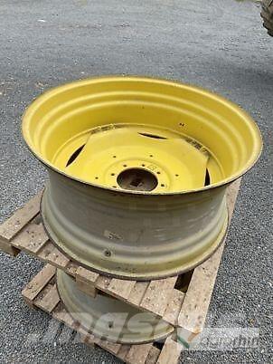 John Deere R38 + R28 Колелета/Гуми