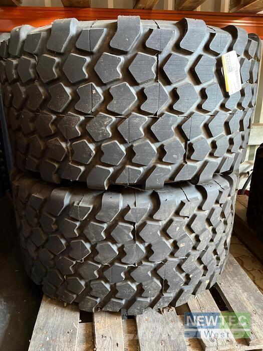  KR445/45R19.5 Колелета/Гуми