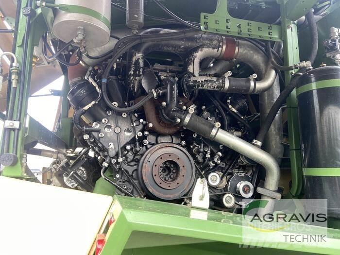 Krone BIG X 700 Самоходни фуражири