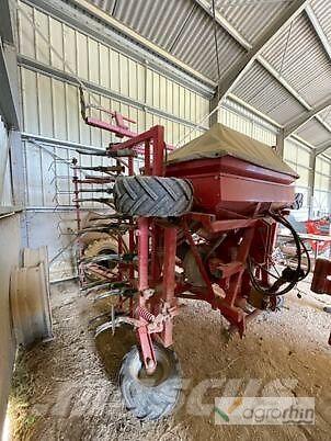 Kverneland TS Комбинирани редосеялки