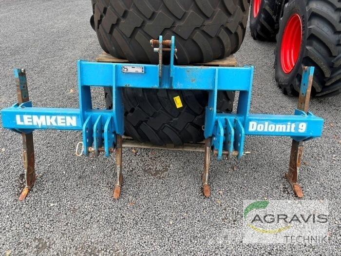 Lemken DOLOMIT 9/300 Работа по подготовка на почвата