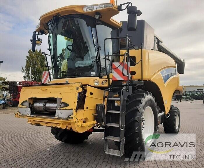 New Holland CR 960 Комбайни
