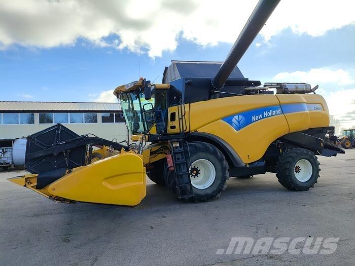 New Holland CX 8080 Комбайни