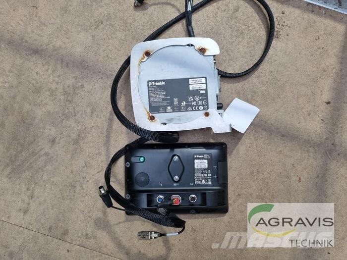 Trimble GFX-750 Други машини за животновъдство и аксесоари