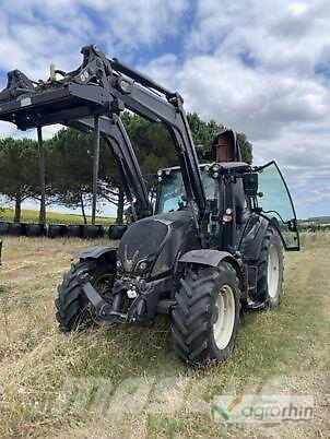 Valtra N134 ACTIVE Трактори