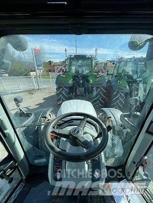 Valtra N134 H5 Трактори