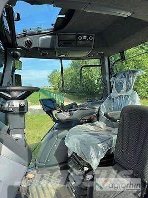 Valtra N135 DIRECT Трактори