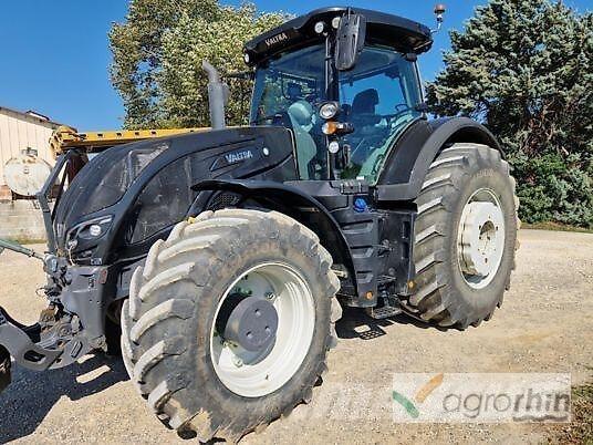 Valtra S394 Трактори