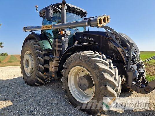 Valtra S394 Трактори
