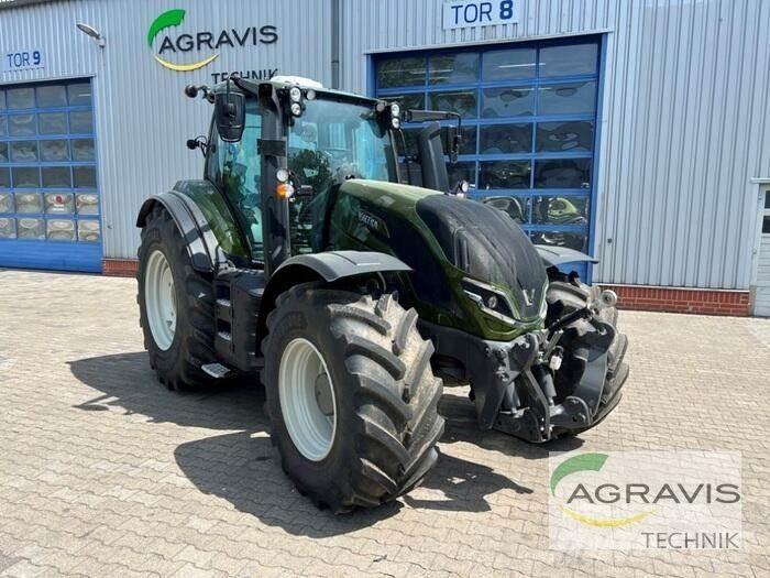 Valtra T 235 D 2A1 Трактори