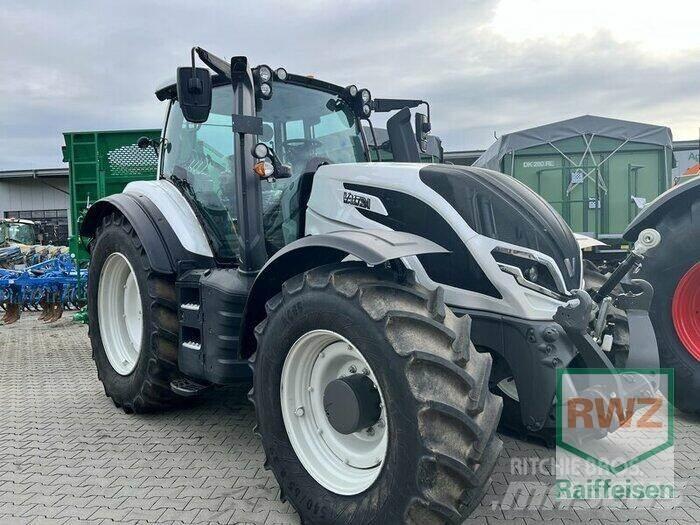 Valtra T 255 Activ Трактори