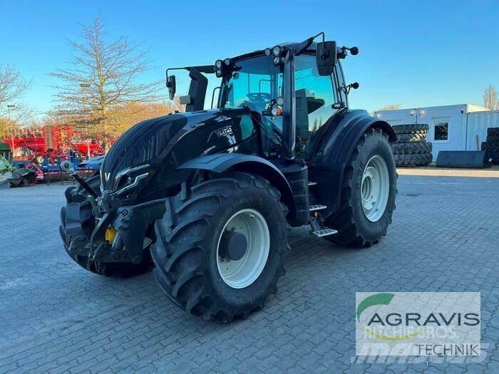 Valtra T 255 V 2A1 Трактори