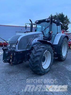 Valtra T172 HITECH Трактори