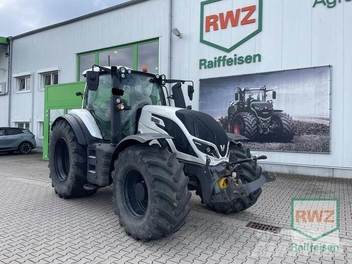 Valtra T234D Трактори