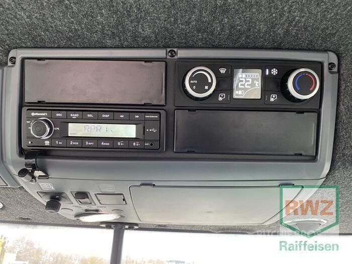 Valtra T235V Трактори