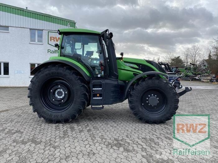 Valtra T235V Трактори
