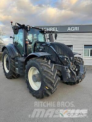 Valtra T254V Трактори