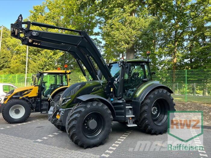 Valtra T255Versu Трактори