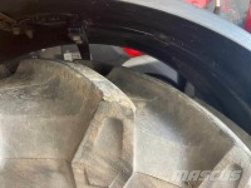 CASE Puma 175 Трактори