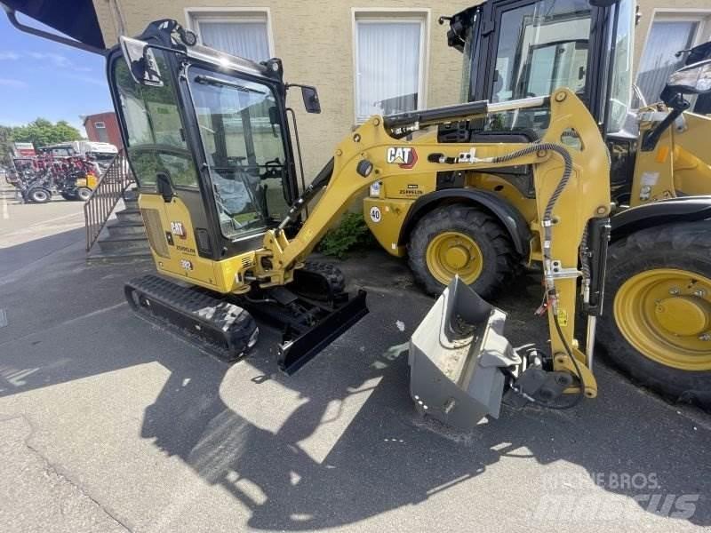 CAT 302CR-05A Мини екскаватори < 7 т