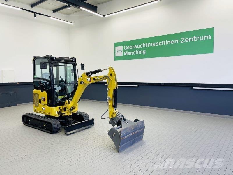 CAT 302CR-05A Колесни екскаватори