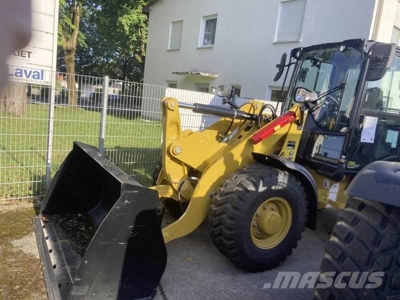 CAT 906-14 Колесни товарачи