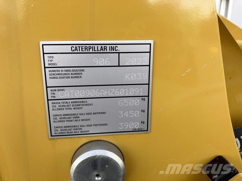 CAT 906-14A Колесни товарачи