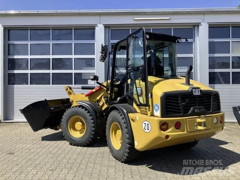 CAT 908-14A Колесни товарачи