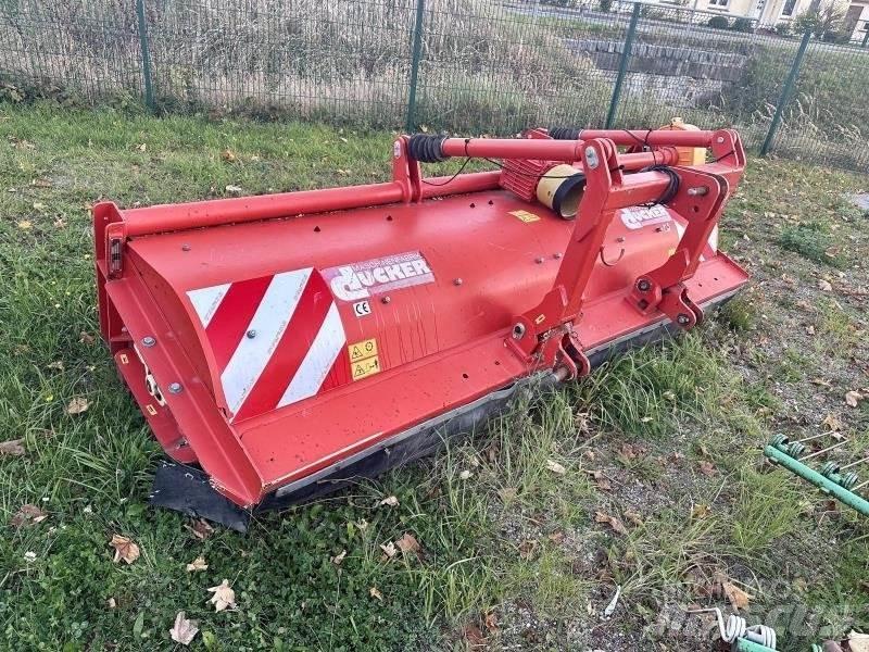 Dücker UM 30 Обръщачи за компост
