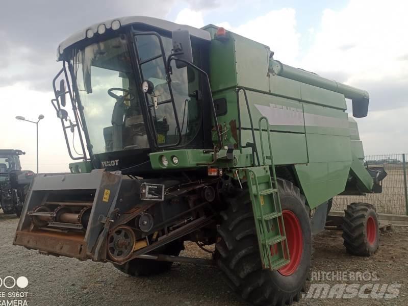 Fendt 5220 E Комбайни