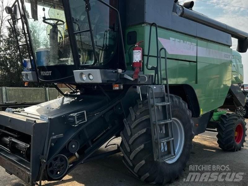 Fendt 5225 E Комбайни