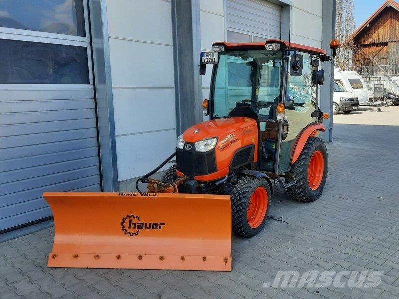 Kubota B2231 Компактни трактори